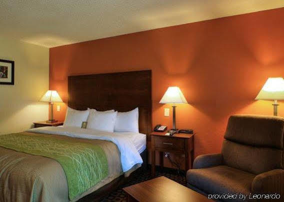 Comfort Inn Fayetteville I-95 Exterior photo