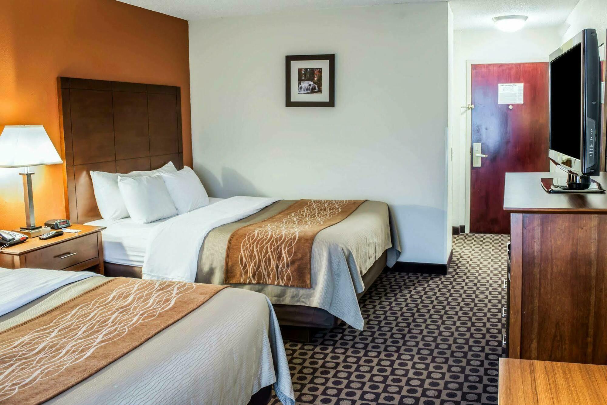 Comfort Inn Fayetteville I-95 Exterior photo